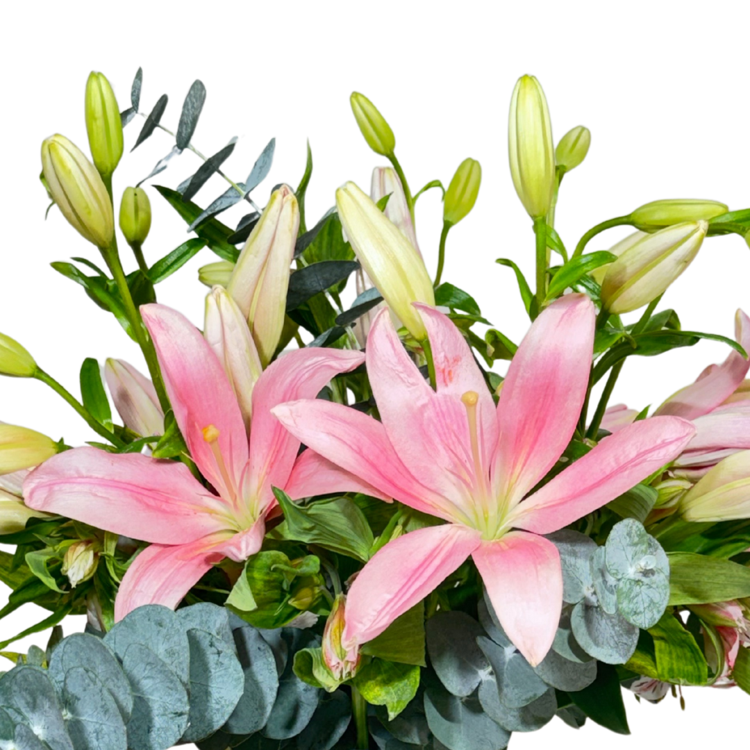 Lilis Rosas con Astromelias y Follaje en Florero