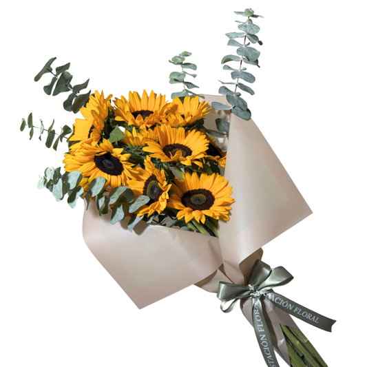 Ramo de Girasoles con Follaje