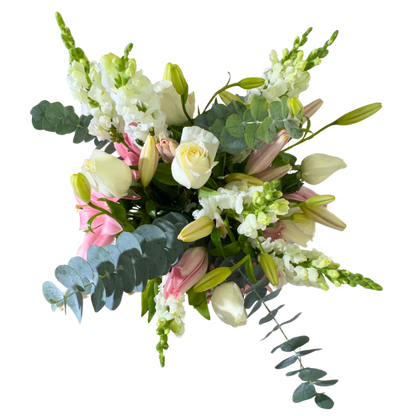 Lilis, Astromelias y Rosas con Follaje en Florero